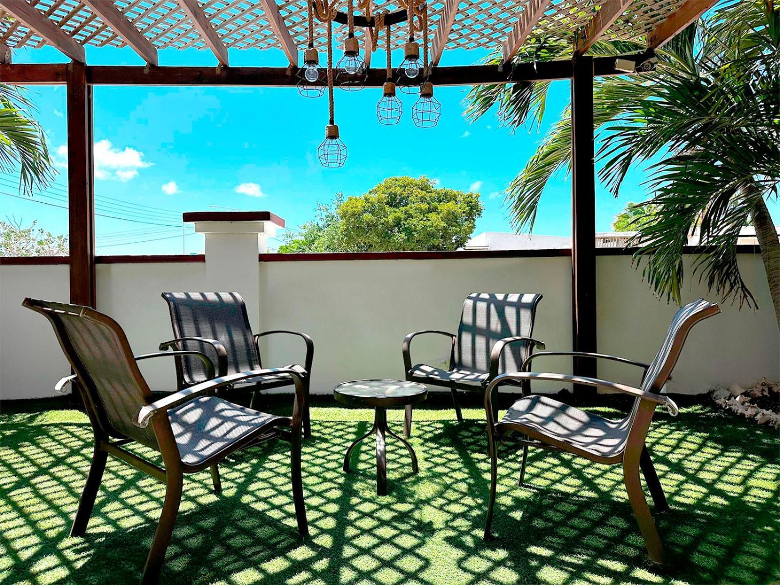Ladybugs Apartments Palm Beach Dış mekan fotoğraf