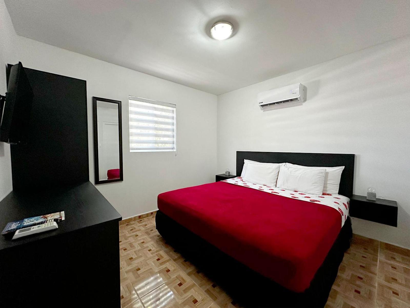 Ladybugs Apartments Palm Beach Dış mekan fotoğraf