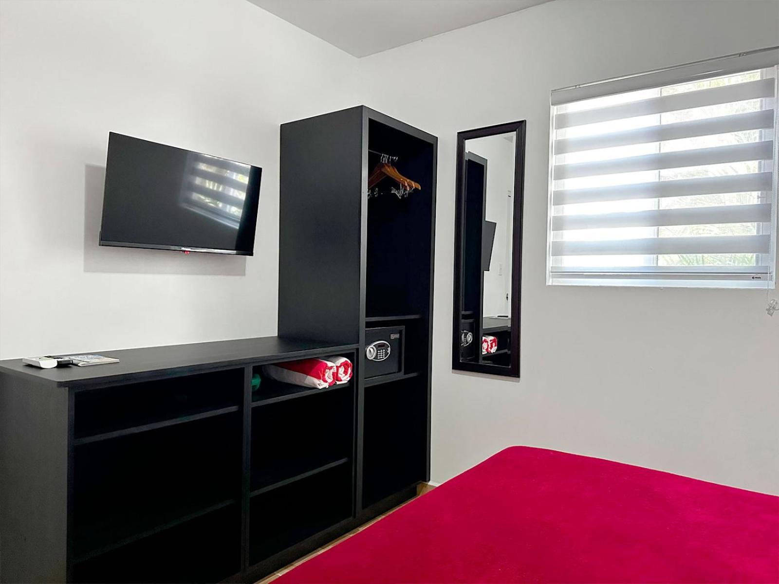Ladybugs Apartments Palm Beach Dış mekan fotoğraf