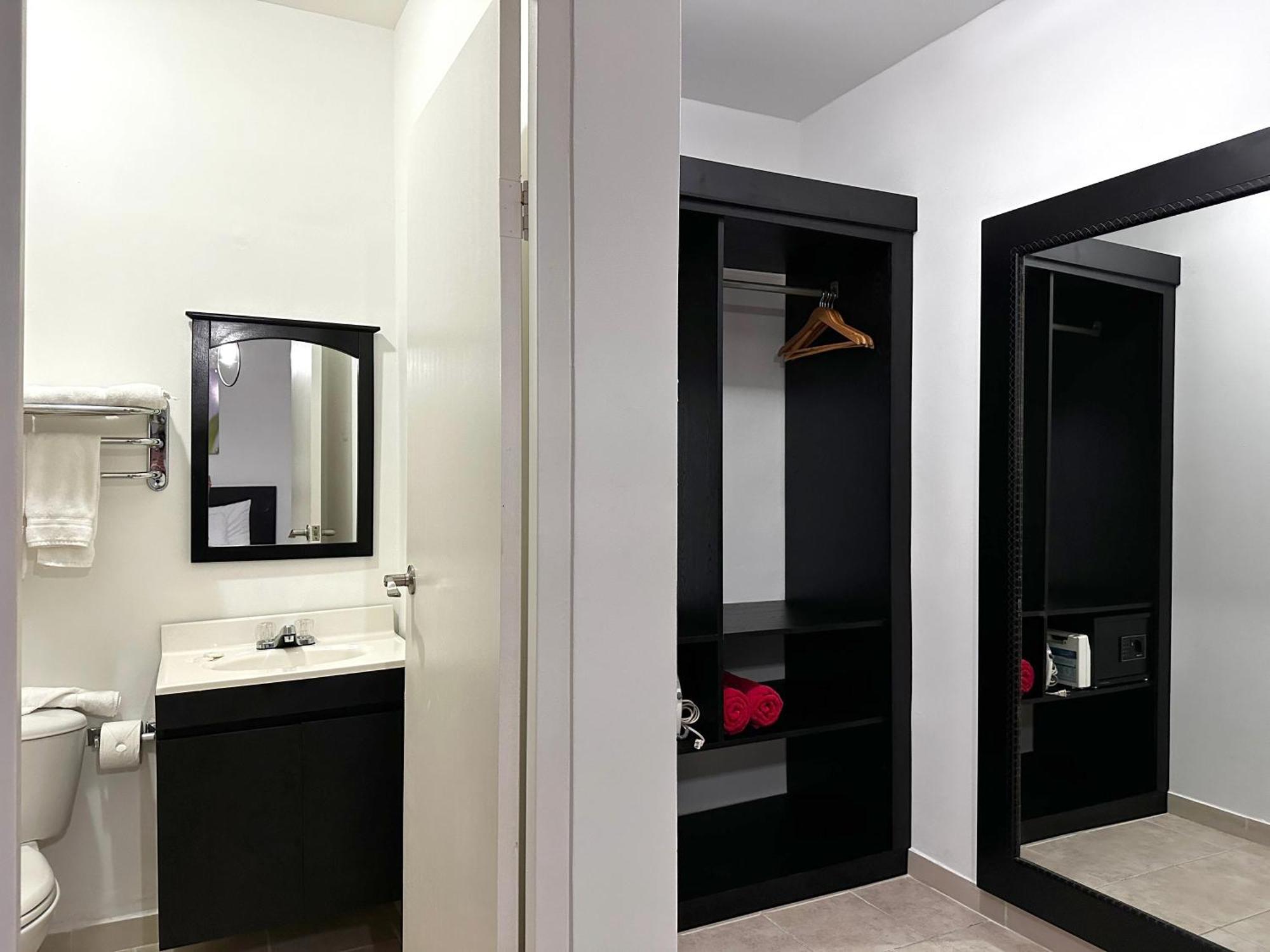 Ladybugs Apartments Palm Beach Dış mekan fotoğraf